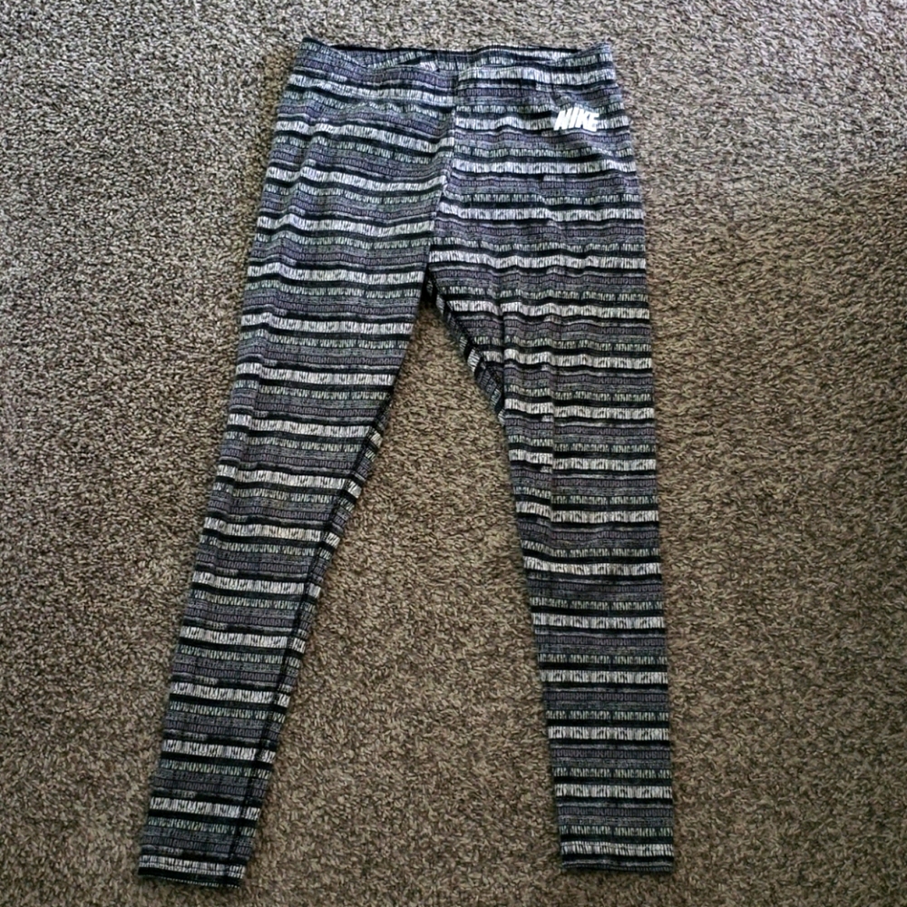Nike leggings